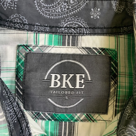 BKE Tailored Fit Mens Small Green Plaid Western Button Down Shirt Long Sleeve - Picture 4 of 10